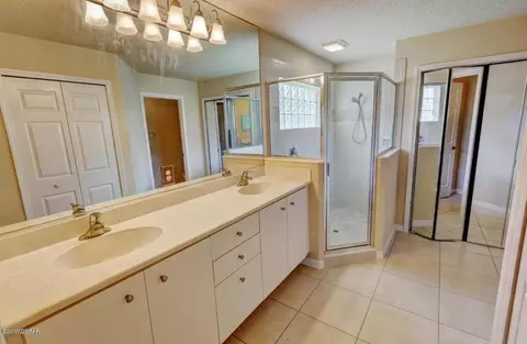 1219 Crown Pointe Ln, Ormond Beach, FL 32174 photo 12