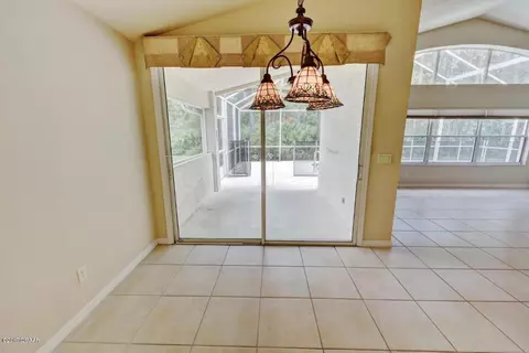 1219 Crown Pointe Ln, Ormond Beach, FL 32174 photo 8