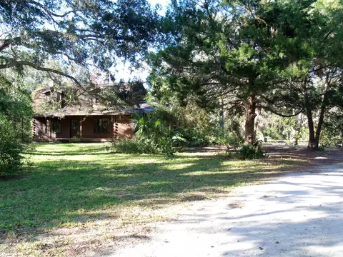 3063 Ragis Rd, Edgewater, FL 32132 photo 2