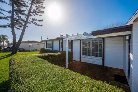 8 Raymonde Cir, Ormond Beach, FL 32176 photo 4