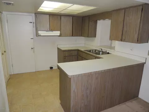 45 Putnam Ave, Ormond Beach, FL 32174 photo 2