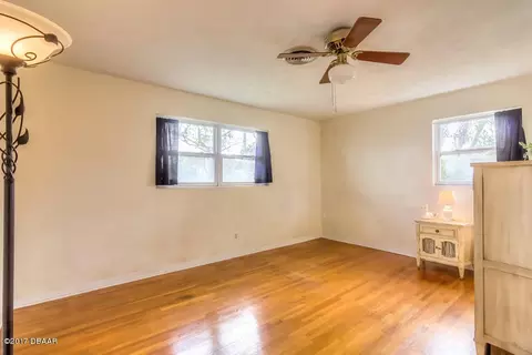 490 N Halifax Dr, Ormond Beach, FL 32176 photo 5