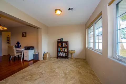 78 Ivanhoe Dr, Ormond Beach, FL 32176 photo 9