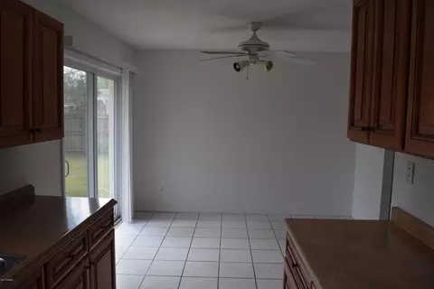 1717 Pine Tree Dr, Edgewater, FL 32132 photo 8