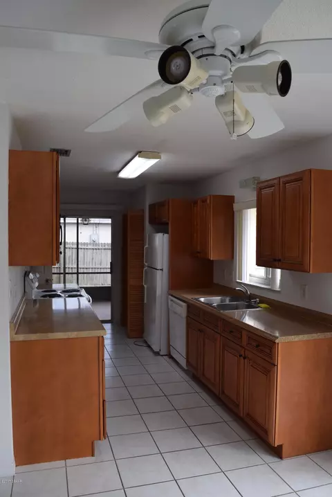 1717 Pine Tree Dr, Edgewater, FL 32132 photo 7