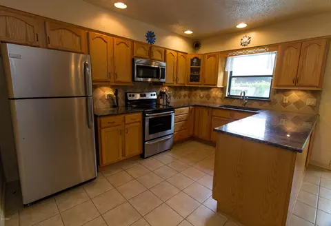 76 Broadmoor Cir, Ormond Beach, FL 32174 photo 10