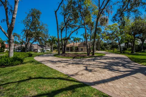 1221 Killarney Dr, Ormond Beach, FL 32174 photo 2