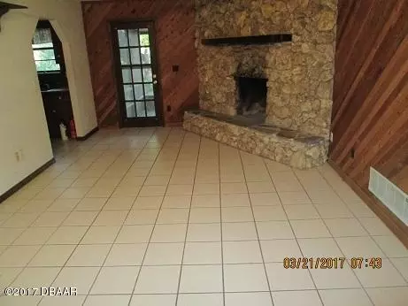 1304 Overbrook Dr, Ormond Beach, FL 32174 photo 3