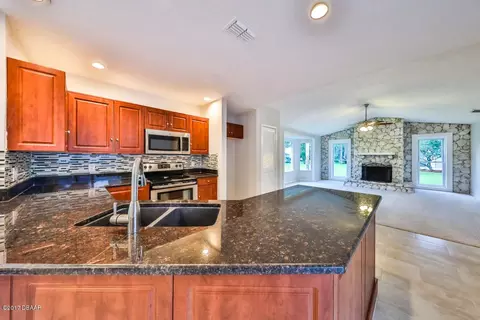49 Treetop Cir, Ormond Beach, FL 32174 photo 11