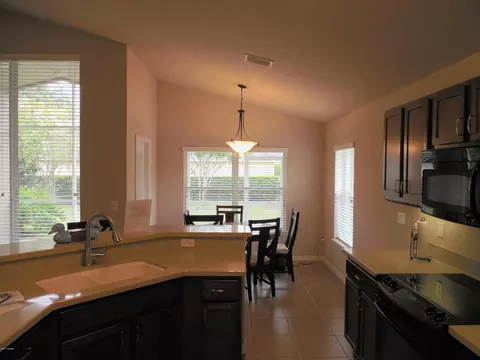 576 Aldenham Ln, Ormond Beach, FL 32174 photo 10