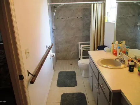 2525 Pine Tree Dr, Edgewater, FL 32141 photo 12