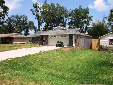 2525 Pine Tree Dr, Edgewater, FL 32141 photo 2