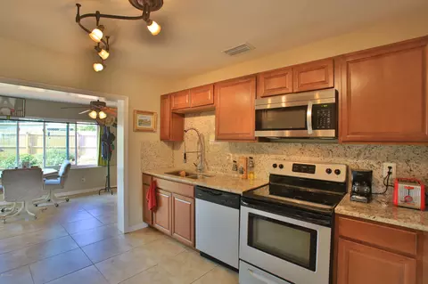 57 Seaview Dr, Ormond Beach, FL 32176 photo 3