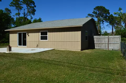 2510 Yule Tree Dr, Edgewater, FL 32141 photo 3