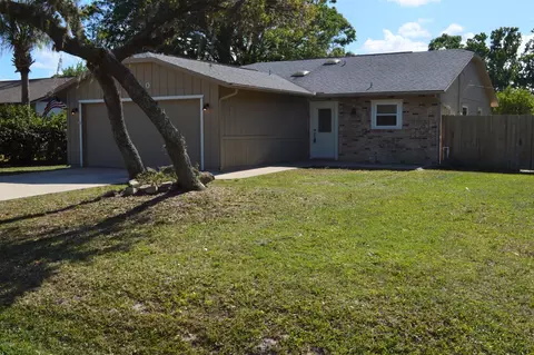 2510 Yule Tree Dr, Edgewater, FL 32141 photo 1