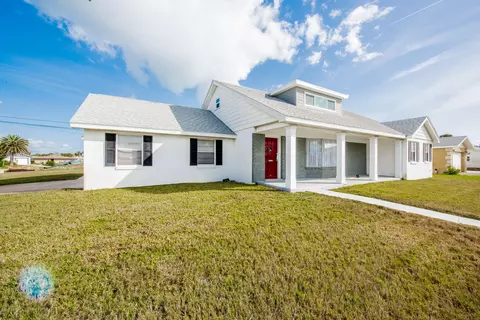 25 Sunny Beach Dr, Ormond Beach, FL 32176 photo 2