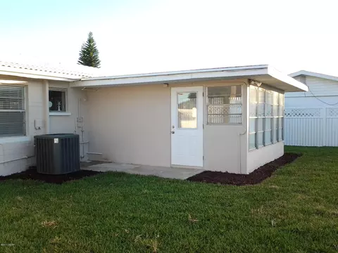26 Tropical Dr, Ormond Beach, FL 32176 photo 4