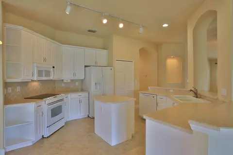 1258 Crown Pointe Ln, Ormond Beach, FL 32174 photo 8