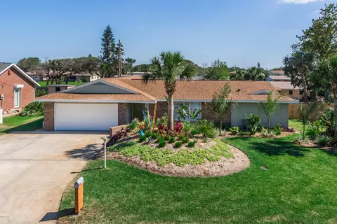 102 Sandcastle Dr, Ormond Beach, FL 32176 photo 1