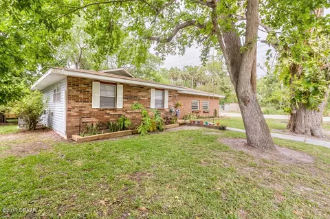 230 S Center St, Ormond Beach, FL 32174 photo 1
