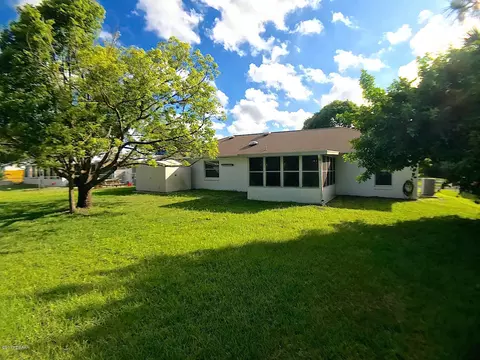 3203 Victory Palm Dr, Edgewater, FL 32141 photo 5