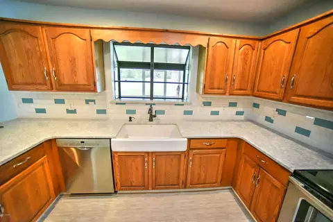 5 Walnut Ct, Ormond Beach, FL 32174 photo 8