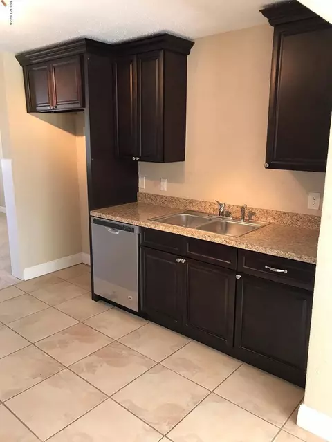 20 Palm Dr, Ormond Beach, FL 32176 photo 7