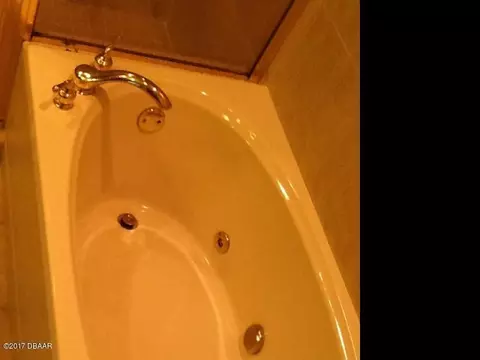 1863 Pine Tree Dr, Edgewater, FL 32141 photo 15