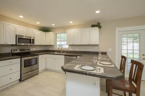 2418 Mango Tree Dr, Edgewater, FL 32141 photo 6