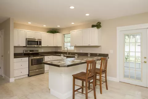 2418 Mango Tree Dr, Edgewater, FL 32141 photo 3