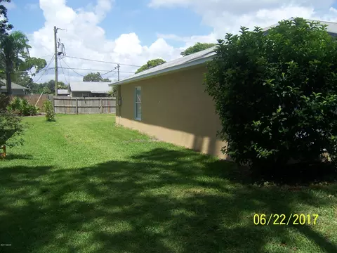 2824 Pine Tree Dr, Edgewater, FL 32141 photo 33