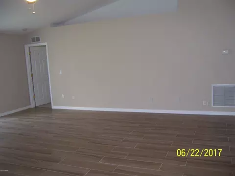 2824 Pine Tree Dr, Edgewater, FL 32141 photo 6