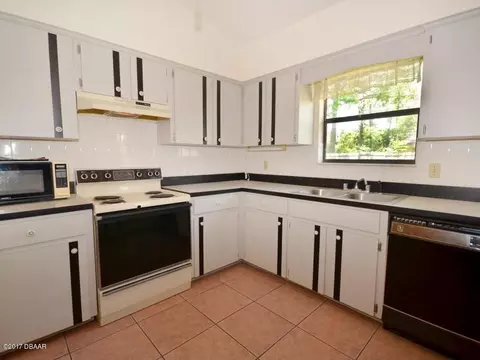 3012 Victory Palm Dr, Edgewater, FL 32141 photo 2