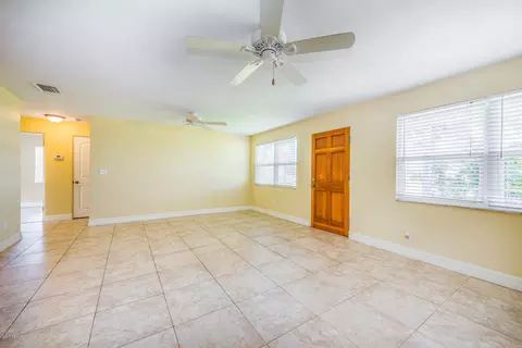 8 Tropical Dr, Ormond Beach, FL 32176 photo 10