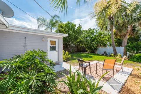 8 Tropical Dr, Ormond Beach, FL 32176 photo 9