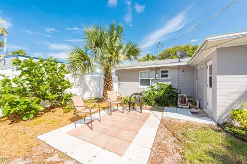 8 Tropical Dr, Ormond Beach, FL 32176 photo 8