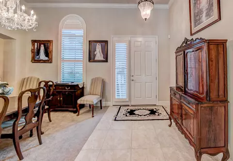 662 Southlake Dr, Ormond Beach, FL 32174 photo 2