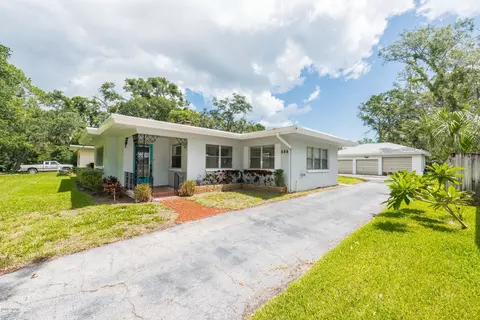 689 S Ridgewood Ave, Ormond Beach, FL 32174 photo 2