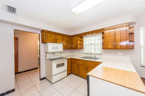 689 S Ridgewood Ave, Ormond Beach, FL 32174 photo 14