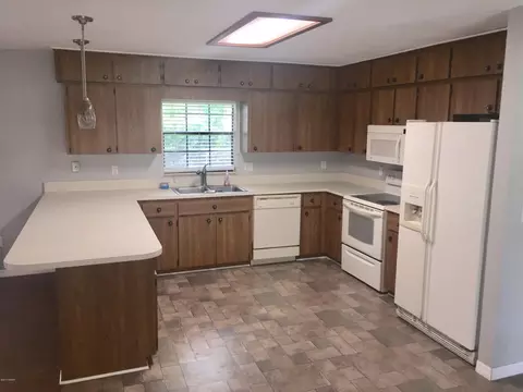 131 Silver Cir, Edgewater, FL 32141 photo 2