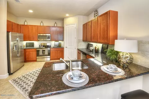 712 Aldenham Ln, Ormond Beach, FL 32174 photo 9