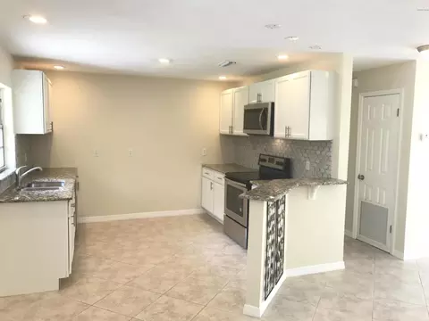3432 Juniper Dr, Edgewater, FL 32141 photo 4