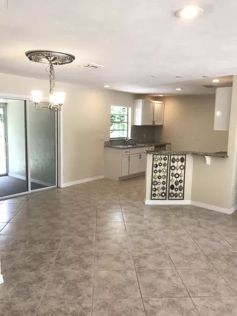 3432 Juniper Dr, Edgewater, FL 32141 photo 3