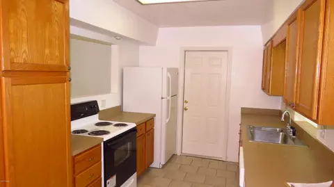 2102 Queen Palm Dr, Edgewater, FL 32141 photo 6