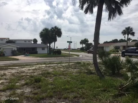 2 Palm Cir, Ormond Beach, FL 32176 photo 4