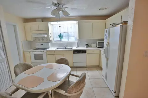 19 Valhalla Ave, Ormond Beach, FL 32176 photo 5