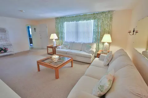 19 Valhalla Ave, Ormond Beach, FL 32176 photo 4