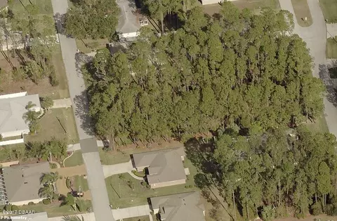 13 Eagle Crest Path, Palm Coast, FL 32164 photo 3