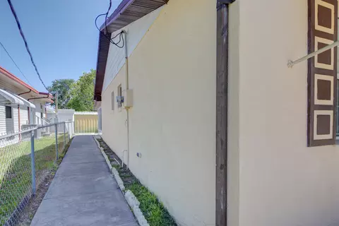 144 Charles St, Edgewater, FL 32141 photo 3
