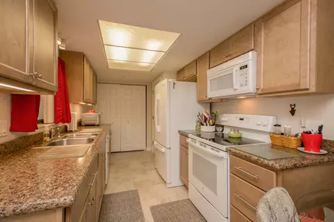 144 Charles St, Edgewater, FL 32141 photo 4